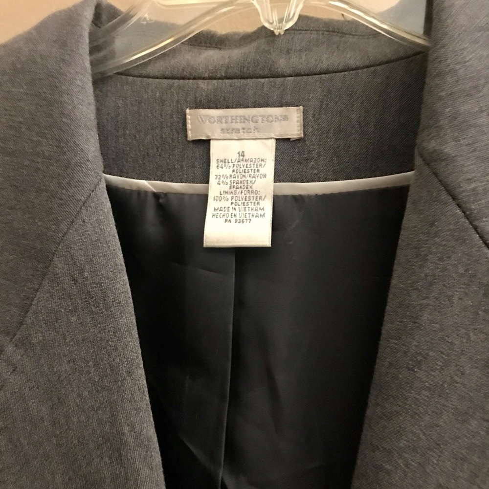 Worthington two piece gray suit - Picture 4 of 7